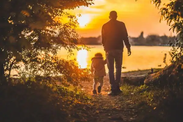 image of dad and child - parental alienation Peterborough